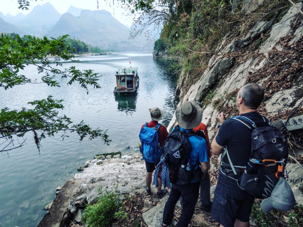 walk-from-guilin-to-yangshuo-china