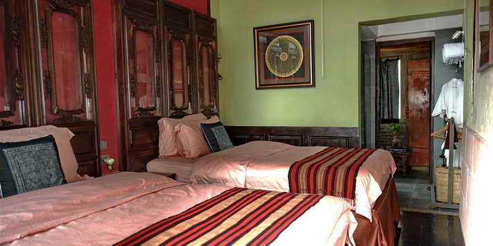 shaxi-guesthouse-old-theatre-inn-twin-room