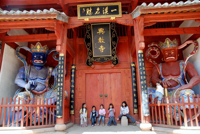 shaxi-ancient-town-xingjiao-temple