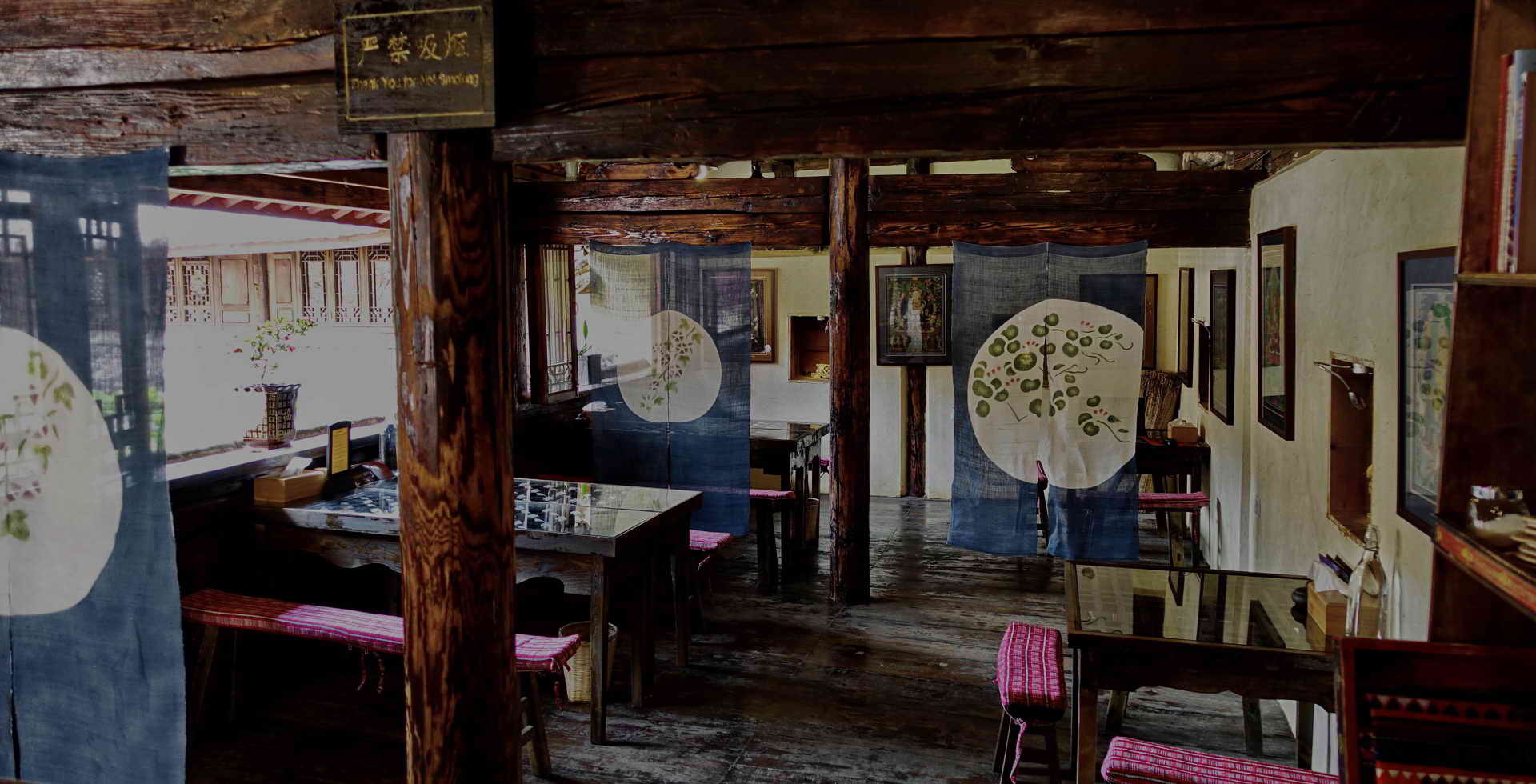 Yangshuo mountain retreat guilin Yangshuo China Yulong River bamboo rafting